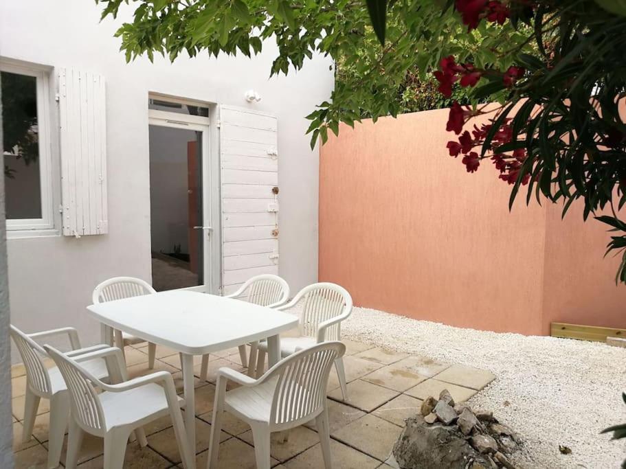 Villa Au Calme Avec Exterieur Et Parking Gratuit Aux Portes D'Aix Et Marseille Emplacement Ideal Zewnętrze zdjęcie
