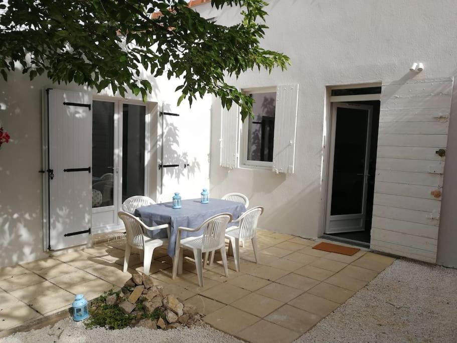 Villa Au Calme Avec Exterieur Et Parking Gratuit Aux Portes D'Aix Et Marseille Emplacement Ideal Zewnętrze zdjęcie