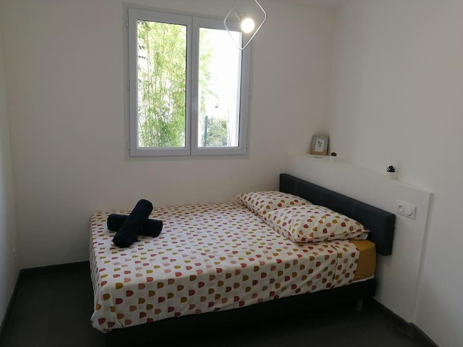Villa Au Calme Avec Exterieur Et Parking Gratuit Aux Portes D'Aix Et Marseille Emplacement Ideal Zewnętrze zdjęcie