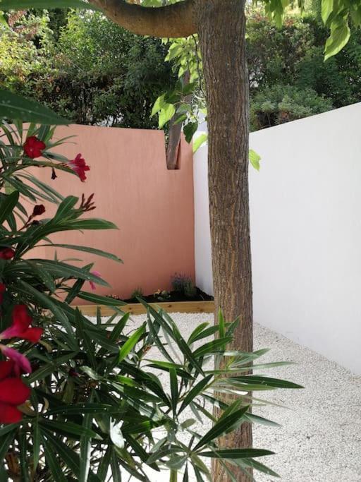 Villa Au Calme Avec Exterieur Et Parking Gratuit Aux Portes D'Aix Et Marseille Emplacement Ideal Zewnętrze zdjęcie